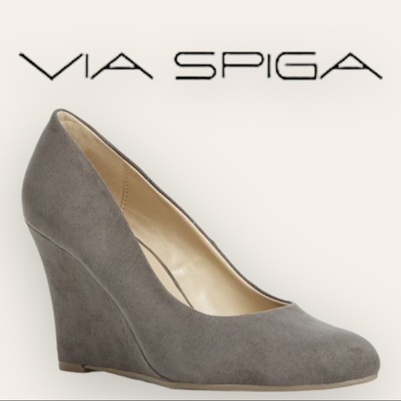 Vía Spiga Gray Suede Heels - Picture 1 of 7